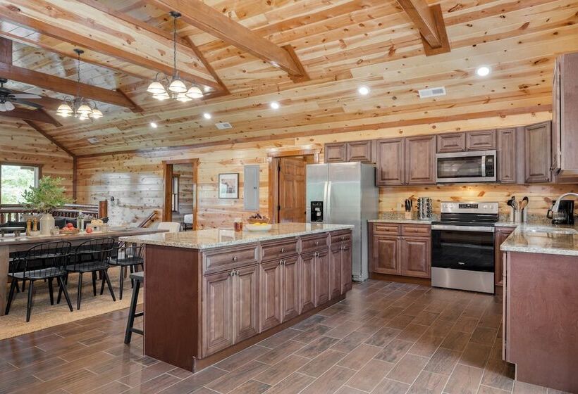 Ridge View By Avantstay15mins From Pigeon Forge W/ Pavilion, Indoor Pool & Hot Tub!