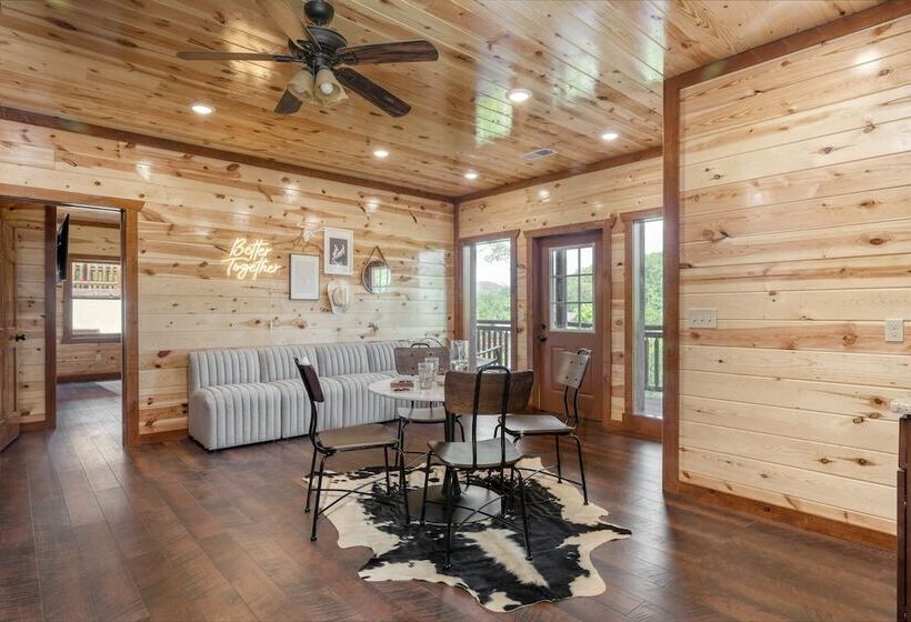 Ridge View By Avantstay15mins From Pigeon Forge W/ Pavilion, Indoor Pool & Hot Tub!