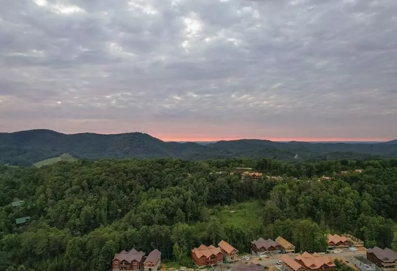 Ridge View By Avantstay15mins From Pigeon Forge W/ Pavilion, Indoor Pool & Hot Tub!