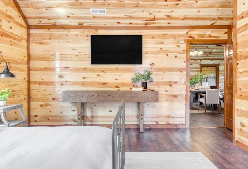 Ridge View By Avantstay15mins From Pigeon Forge W/ Pavilion, Indoor Pool & Hot Tub!