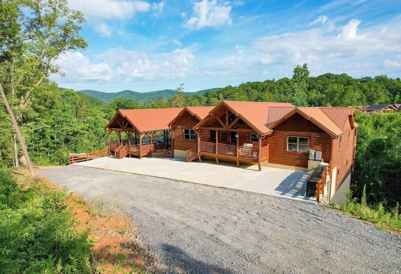 Ridge View By Avantstay15mins From Pigeon Forge W/ Pavilion, Indoor Pool & Hot Tub!