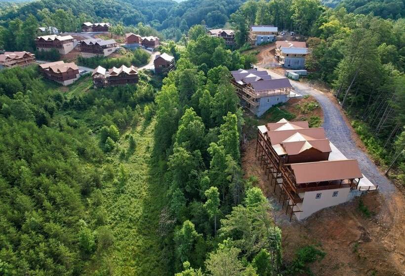 Ridge View By Avantstay15mins From Pigeon Forge W/ Pavilion, Indoor Pool & Hot Tub!