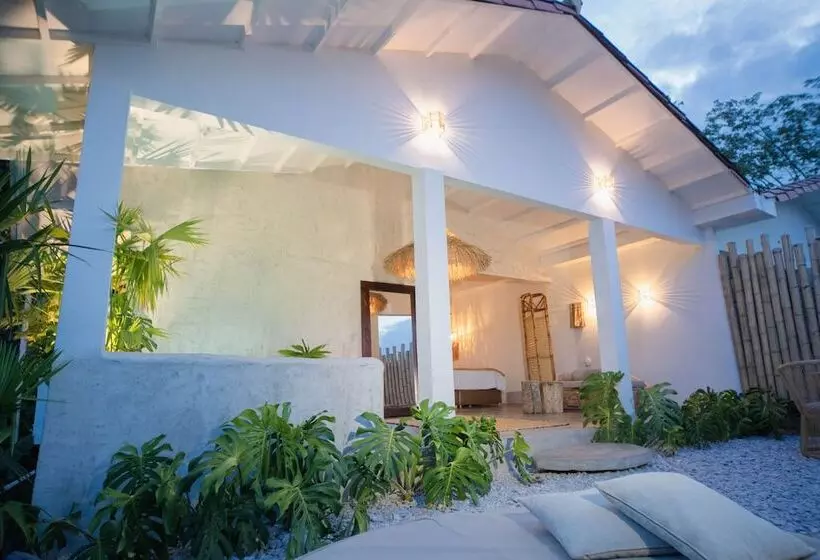 Eco Hotel Verano Azul