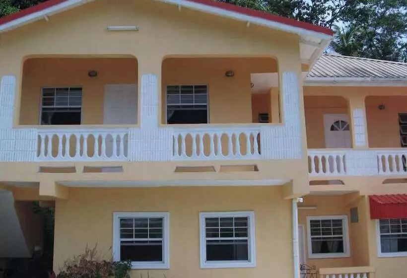 مسافرخانه Hilltop View Guesthouse