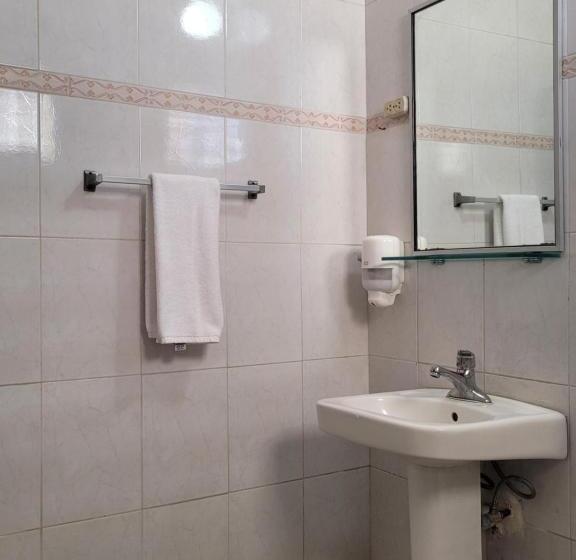 هتل Drake Bolivar Santo Domingo