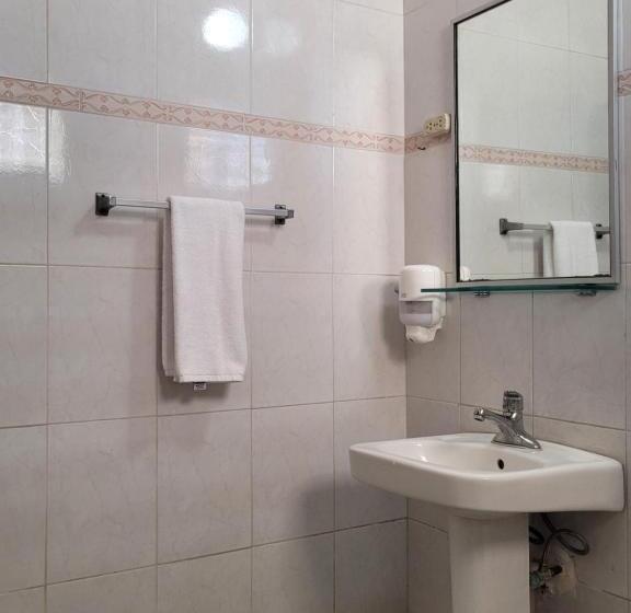 هتل Drake Bolivar Santo Domingo