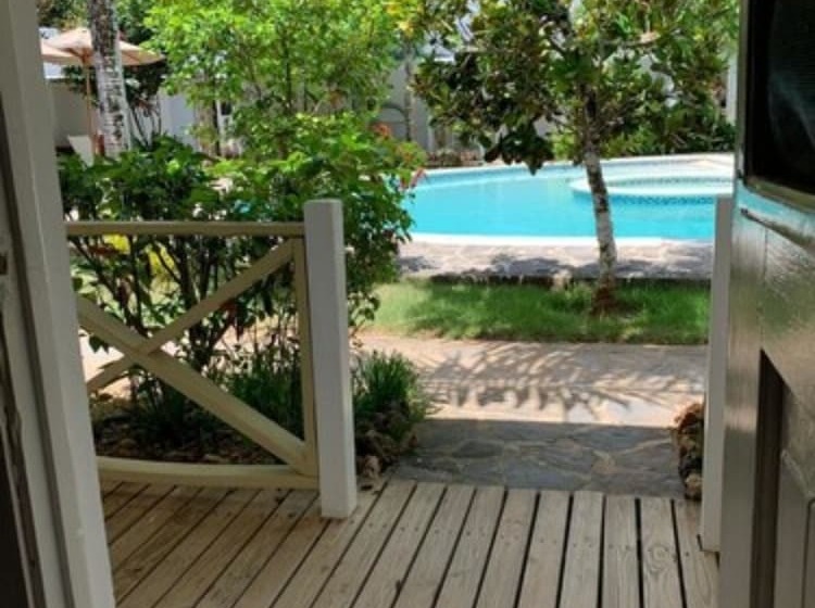 Beach Hotel Casa Nina