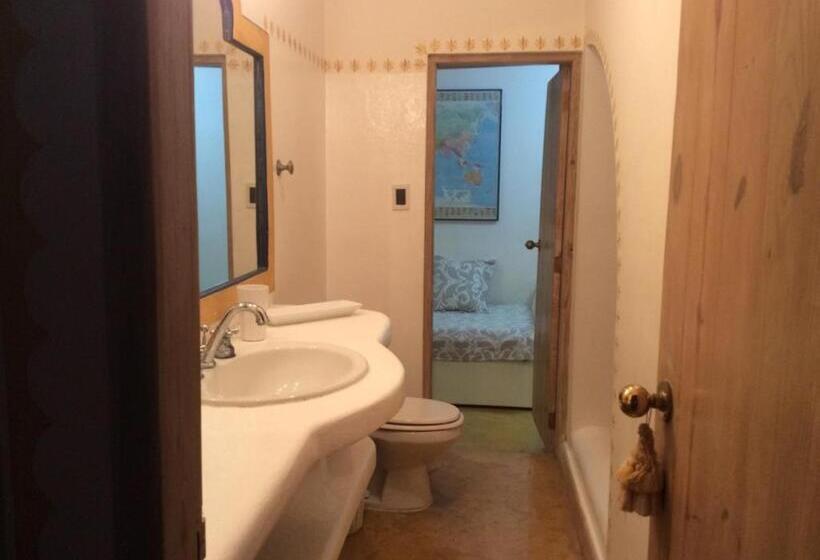 تختخواب و صبحانه Caraibidamari