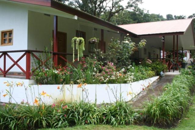 Cielito Sur Bed & Breakfast Inn