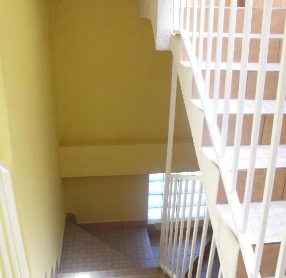 هتل Crysol Center