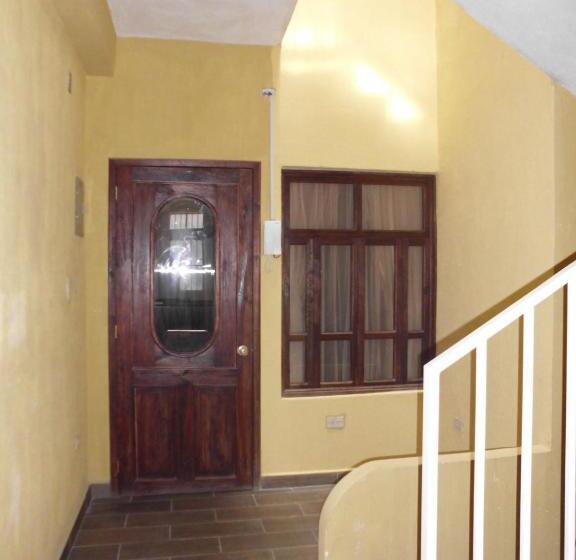 هتل Crysol Center