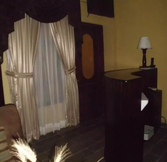 هتل Crysol Center