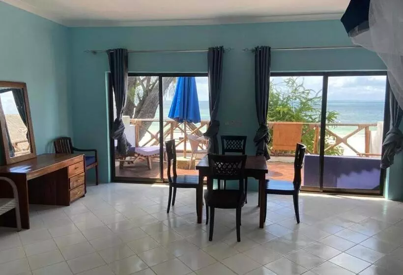 Hotelli Kaure Sand Beach Lodge