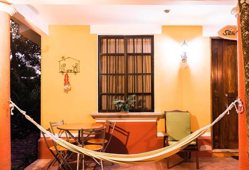 هتل Mansión Los Guichos