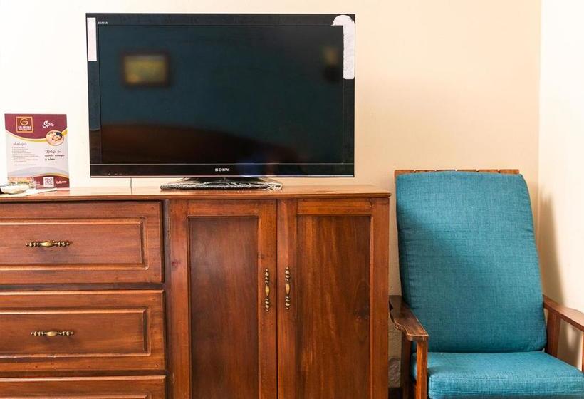 هتل Mansión Los Guichos