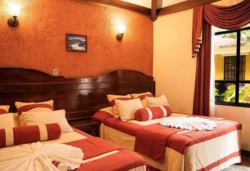 هتل Mansión Los Guichos