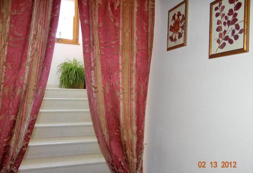 בית מלון כפרי Mondeval