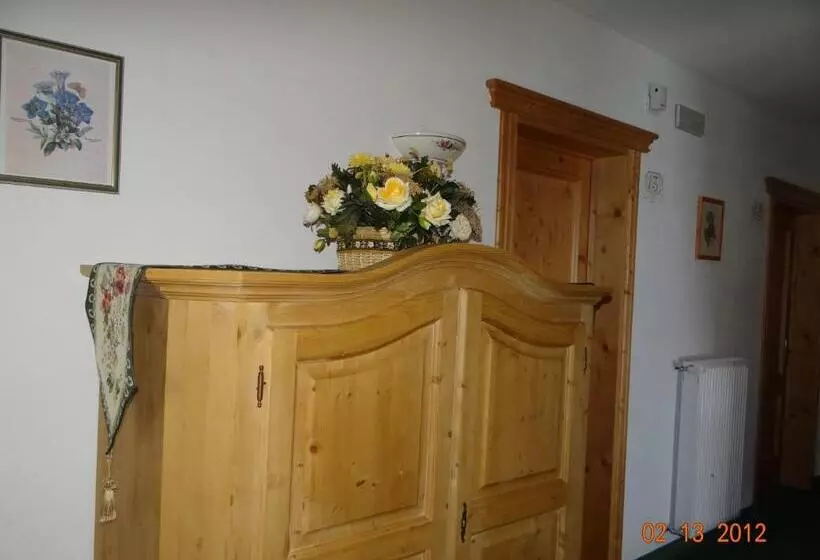 Hotelli Mondeval