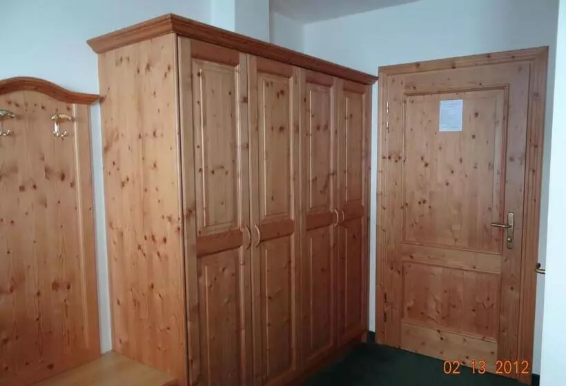 Hotelli Mondeval