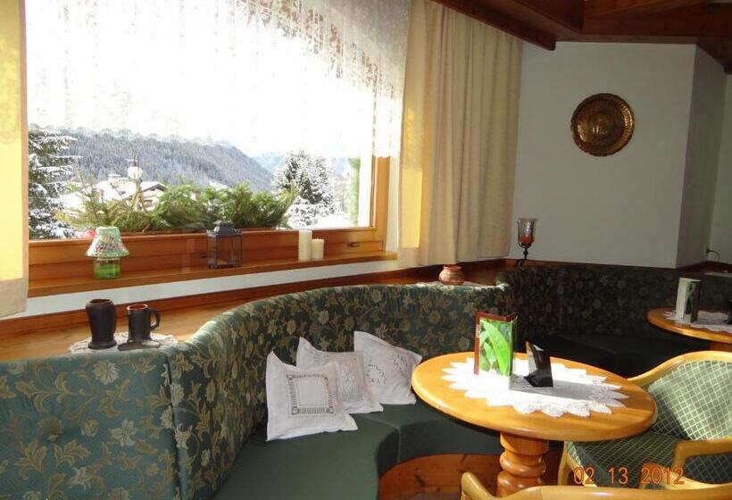 בית מלון כפרי Mondeval