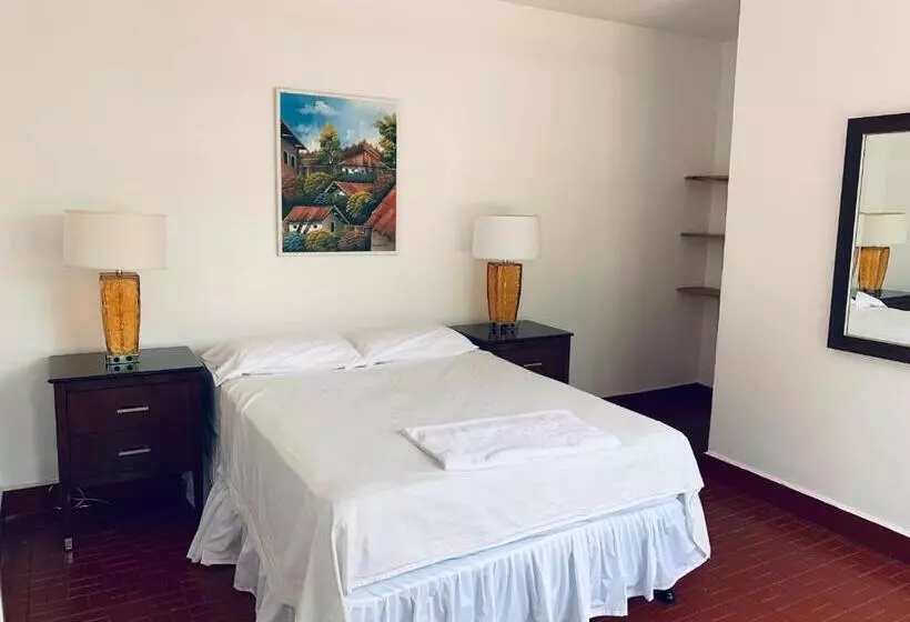 Palmira Hostel