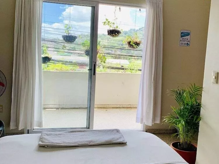 Palmira Hostel