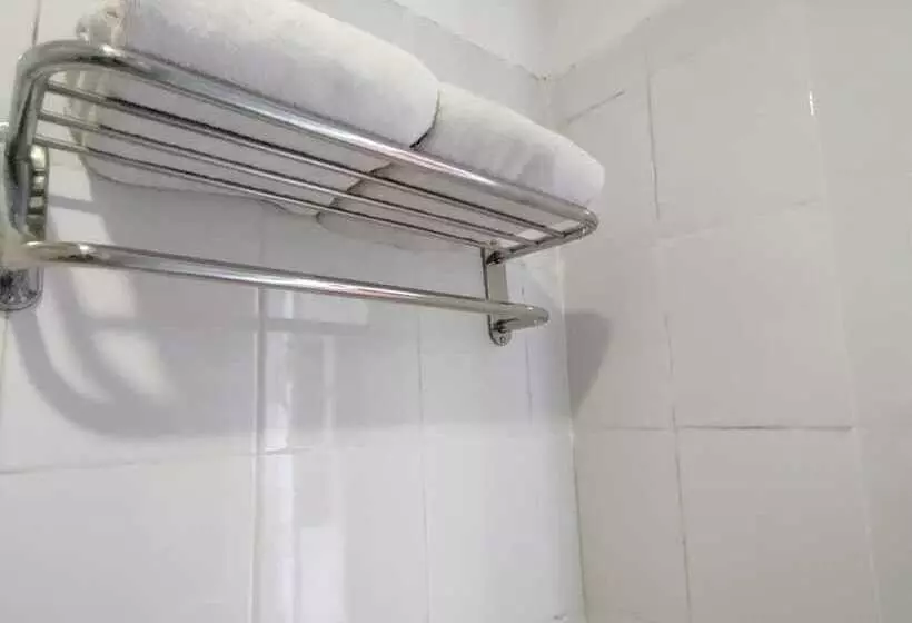 Amerta Room Apartemen Mutiara Powered By Cocotel