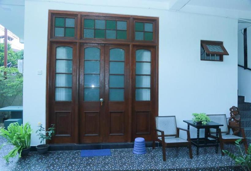 צימר Ananda Villa Bentota
