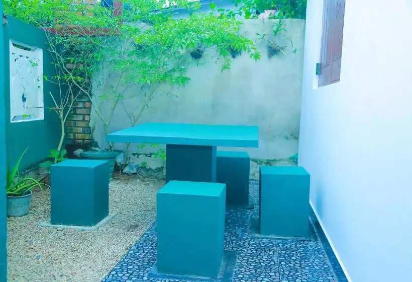 ベッドアンドブレックファースト Ananda Villa Bentota