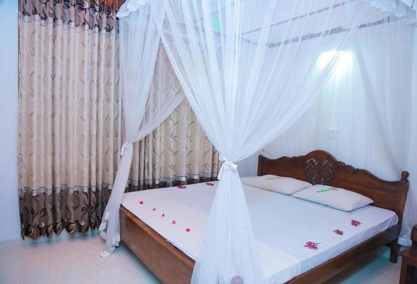 צימר Ananda Villa Bentota