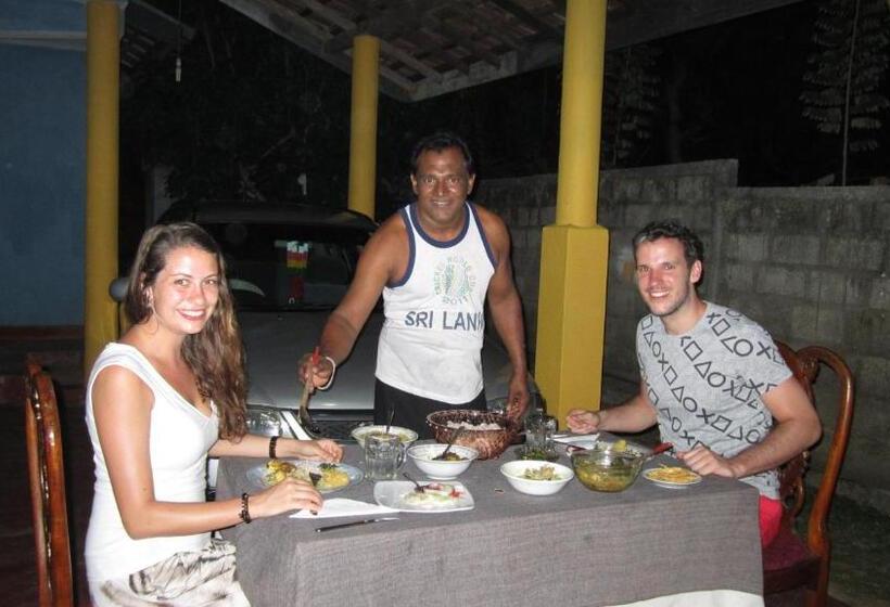 住宿加早餐  Ranith Villa