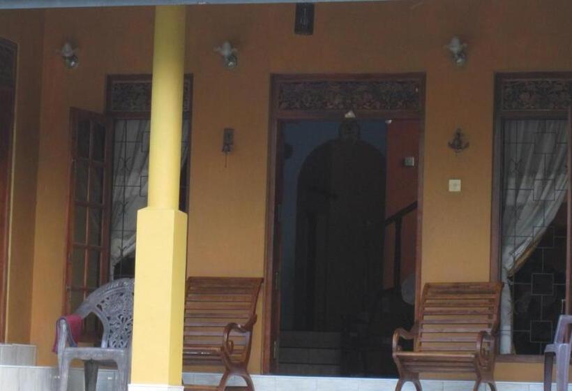 住宿加早餐  Ranith Villa