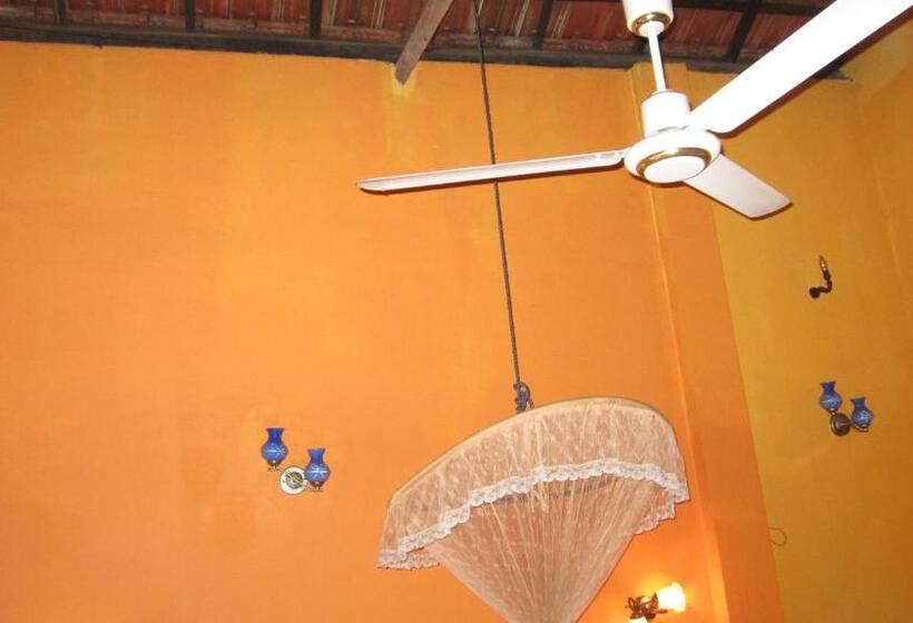 住宿加早餐  Ranith Villa