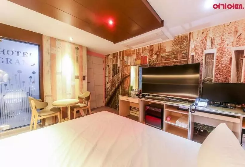 Goodstay Grand Motel Chuncheon
