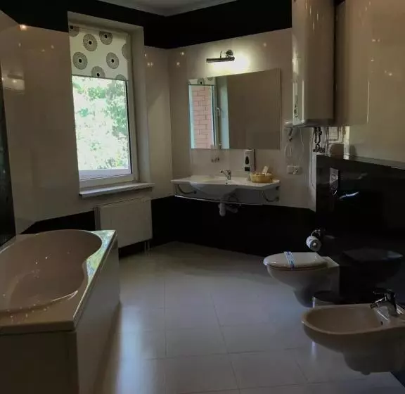 Hotelli Aragvi