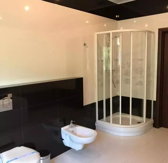 Hotelli Aragvi