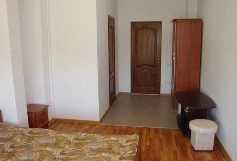 هتل Art Avenue Apart