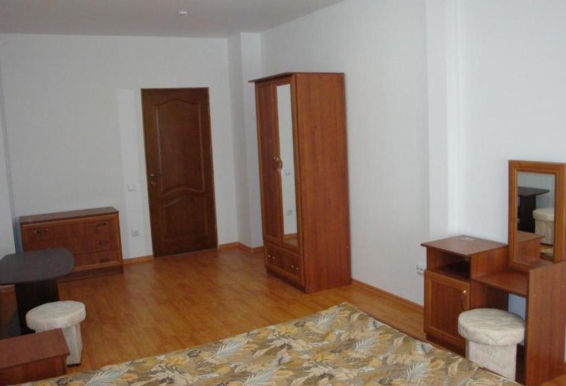 هتل Art Avenue Apart