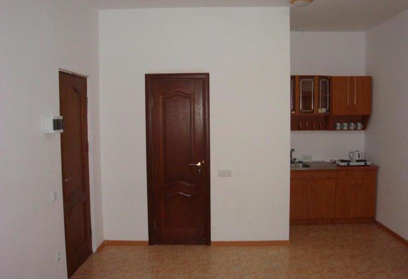 هتل Art Avenue Apart