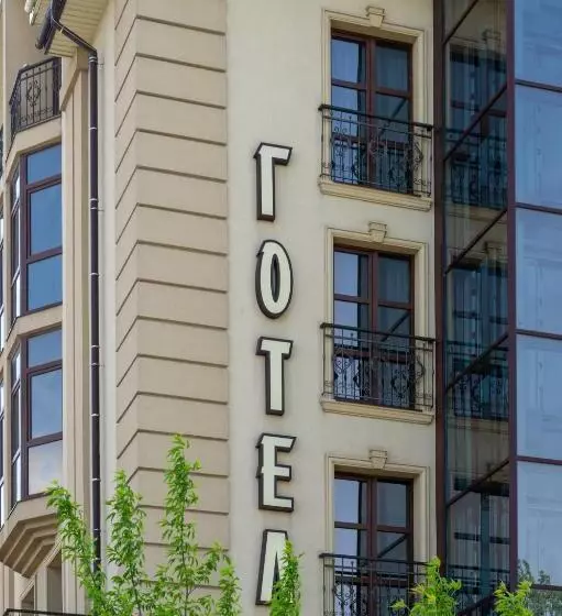 Hotel Avalon Palace