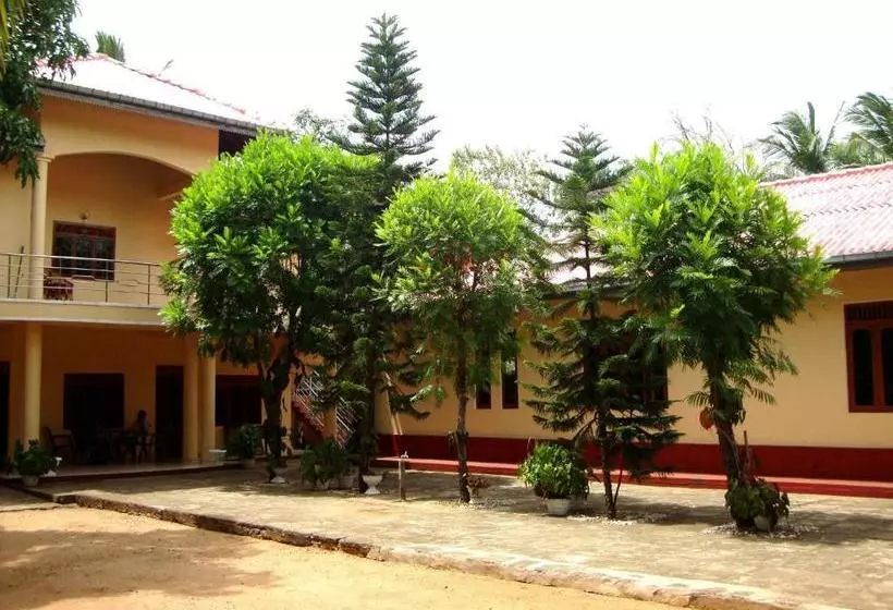 ホテル Chamara Guest House