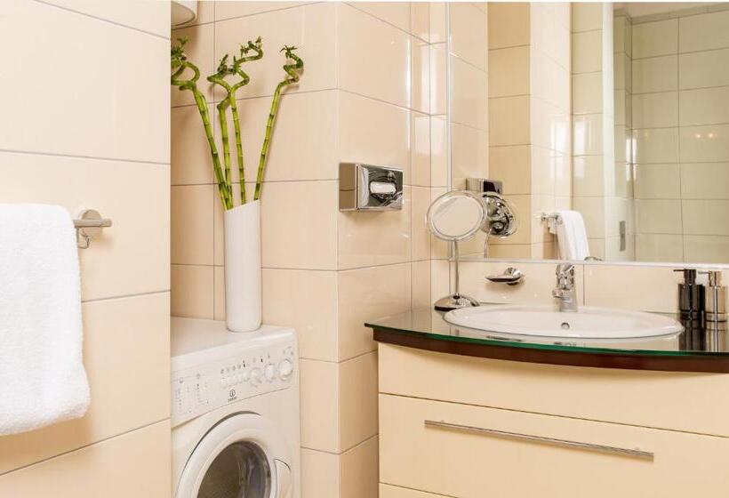 هتل Incognito Boutique