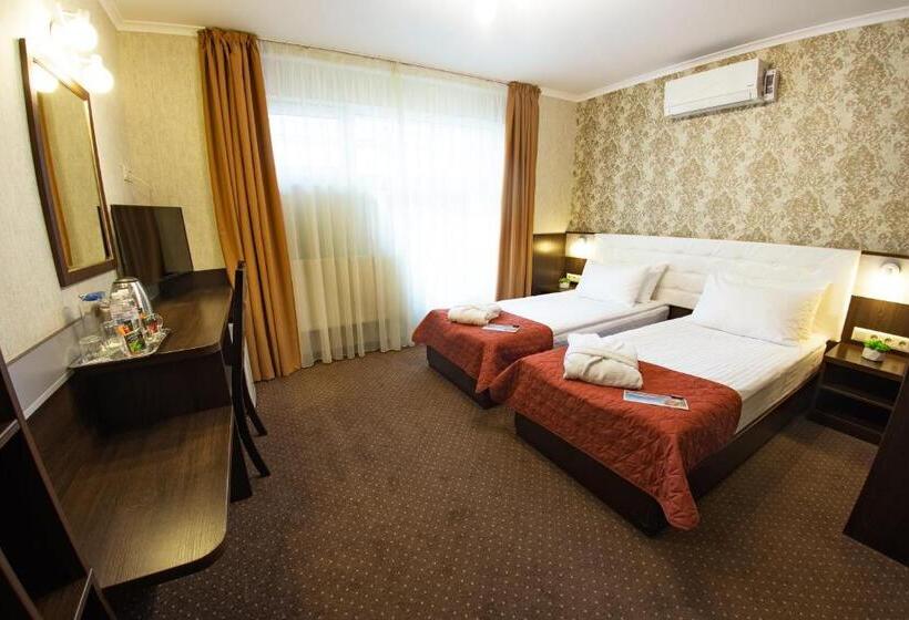 هتل Kiev 365 Park