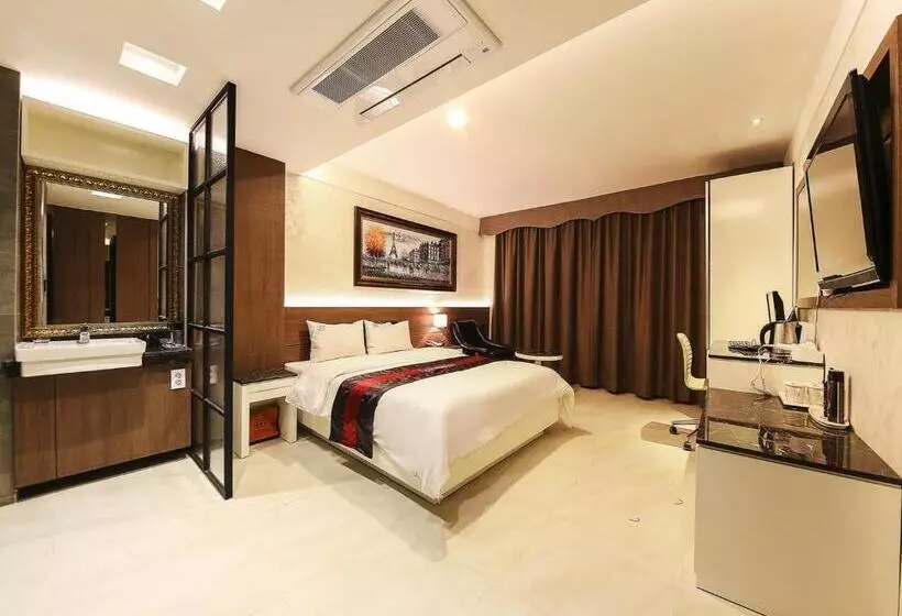 Hotel Zenith