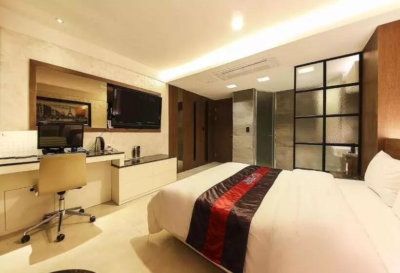 Hotel Zenith
