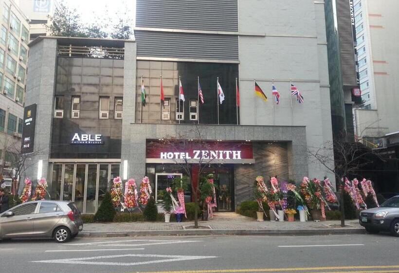 Отель Zenith