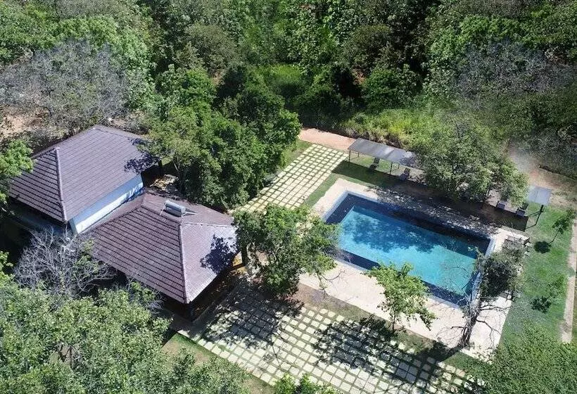 Pinthaliya Resort