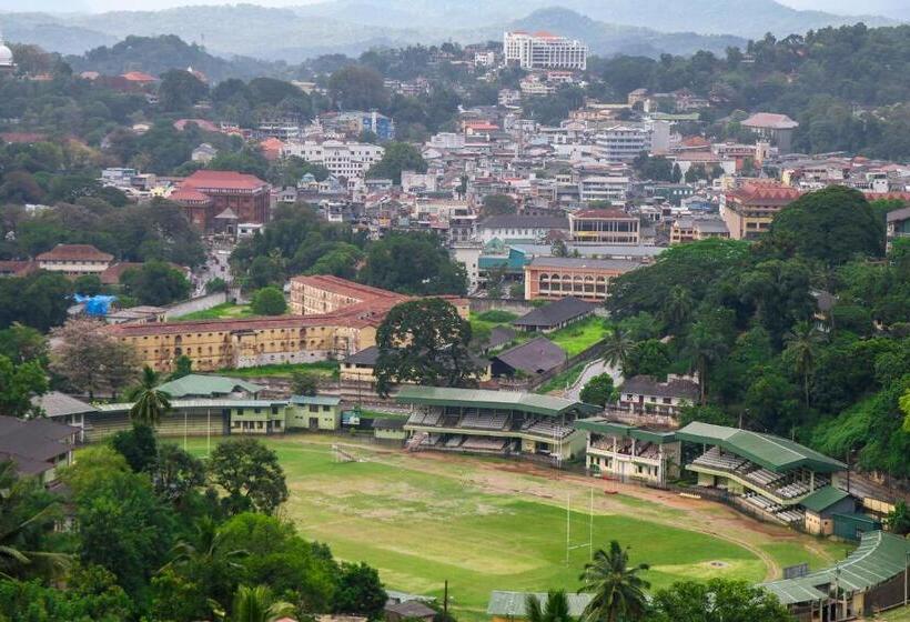 منتجع Mount Palace