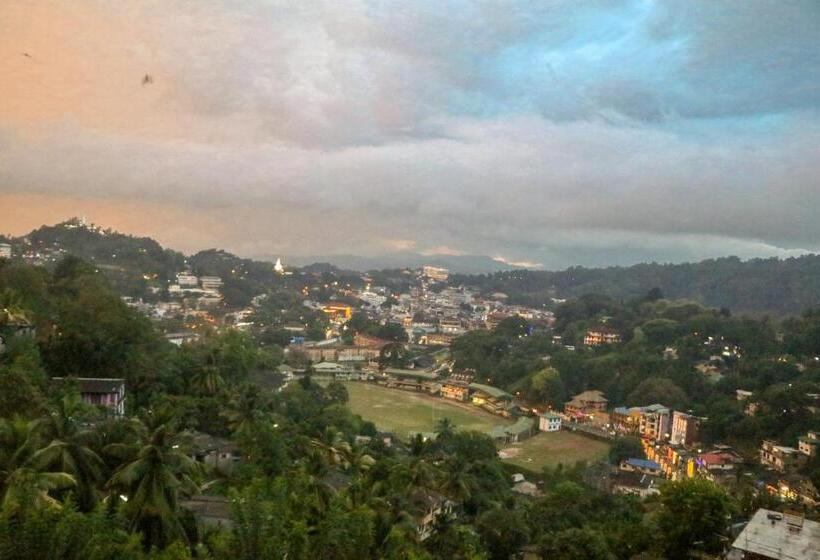 منتجع Mount Palace