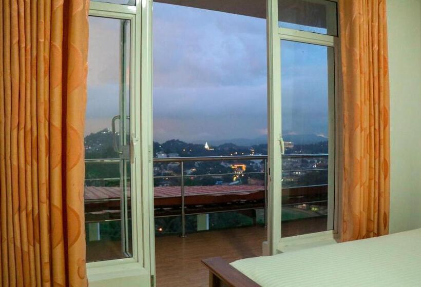 منتجع Mount Palace